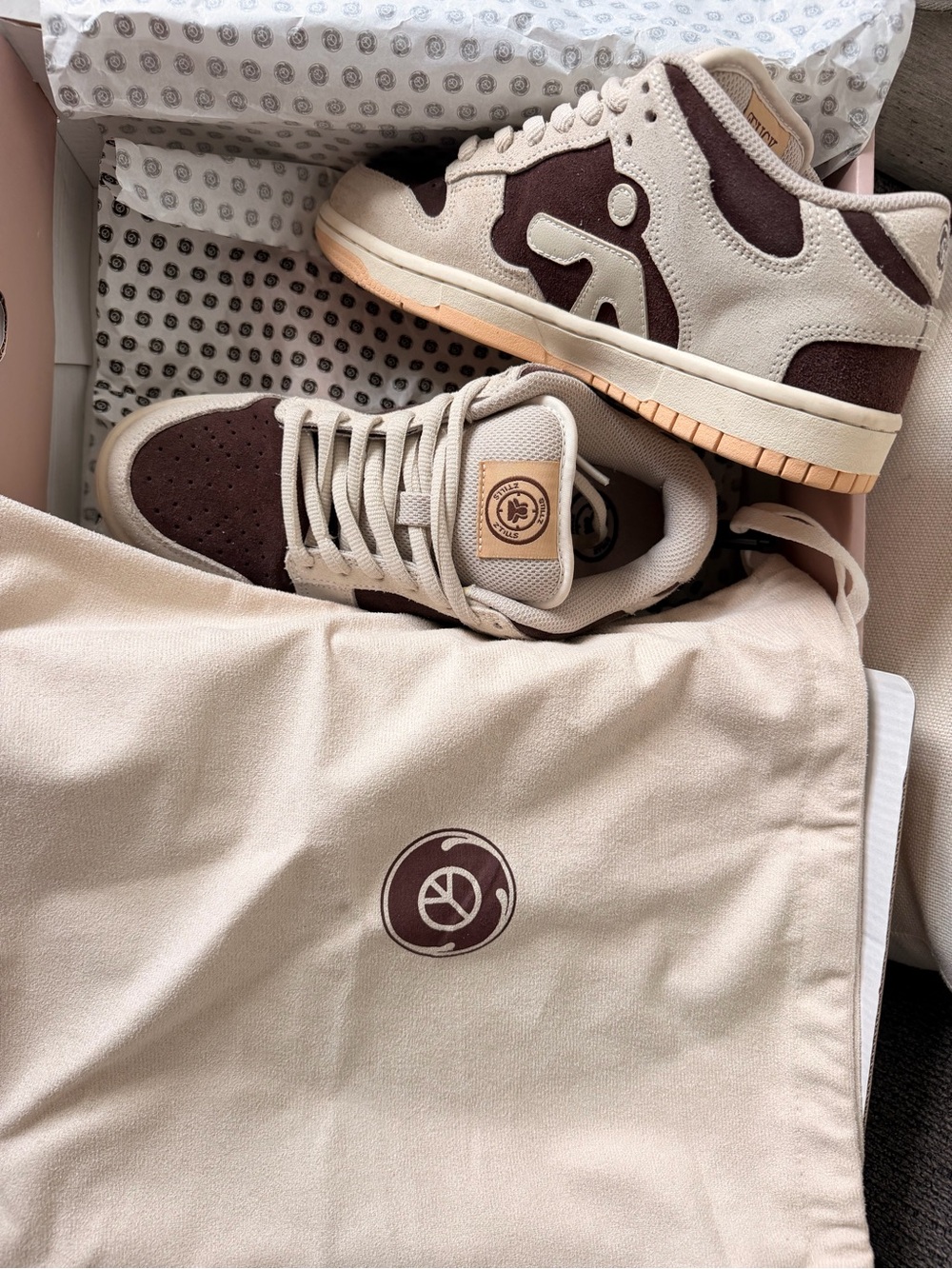 STILLZ “Tiramisu” sneakers